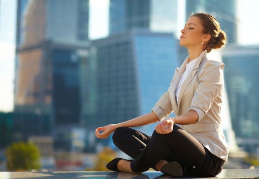 meditation-business-woman